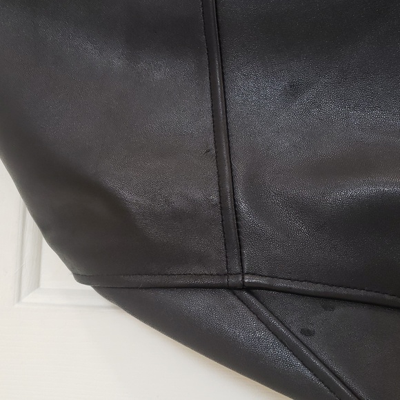 Vintage Ralph Lauren CHAPS Black Leather Bomber Jacket for Men - Picture 15 of 17